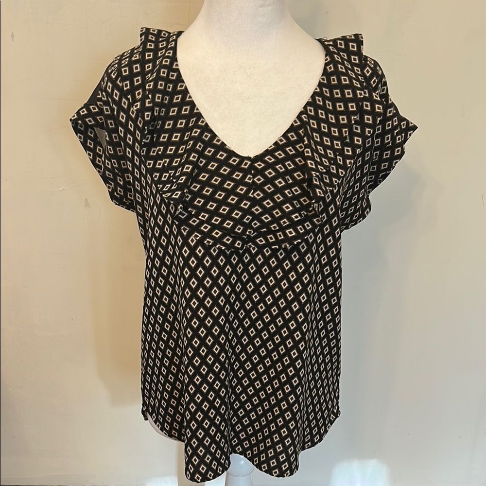 Pleione Black Patterned Flutter Sleeve Ruffled Blouse Size XS EUC